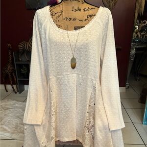 ONE WORLD Cream Lace Tunic Top